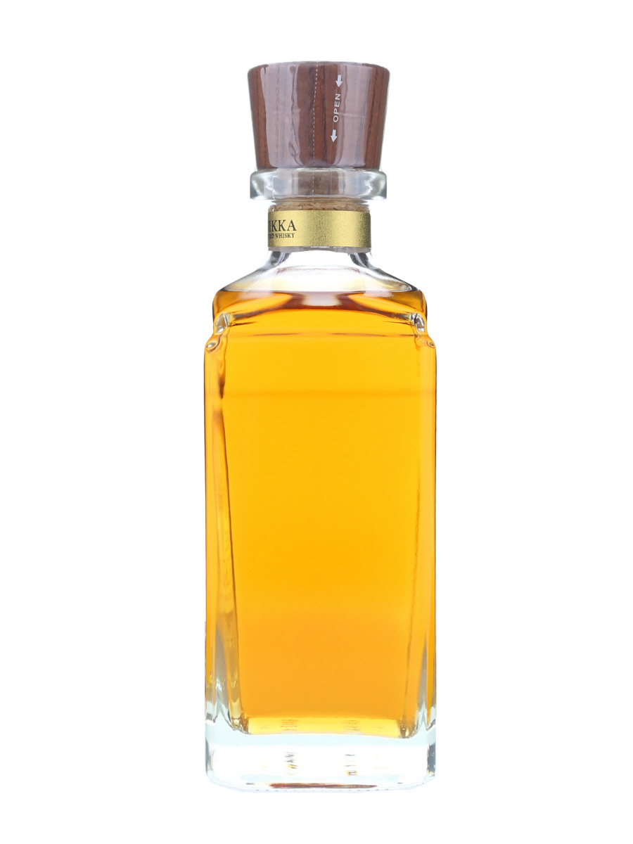 ザ ニッカ 12年 (ギフト箱) 700ml / 43% - 歌舞伎ウイスキー 日本の