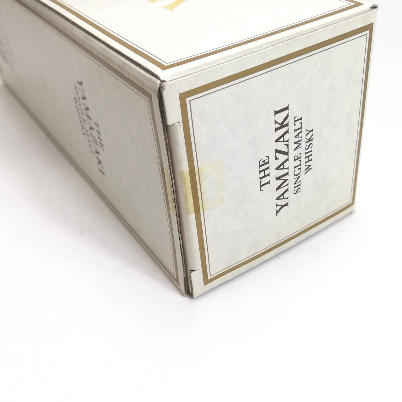 【箱付き】The Yamazaki 10年 シングルモルトウイスキー 700ml Suntory Yamazaki 10年 シングルモルトウイスキー 700ml 山崎 10年