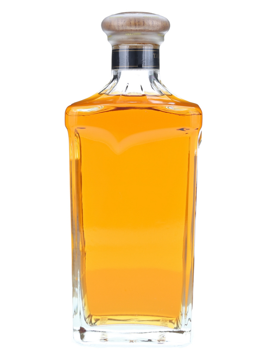 【値下げ】竹鶴 12年 ピュアモルト 660ml 40% 竹鶴 12年 ピュア モルト 旧ボトル (ギフト箱) 660ml / 40% - 歌舞伎